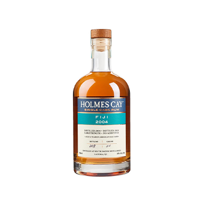 HOLMES CAY FIJIHolmes Cay Fiji 2004 RumRUM 2004 17YR